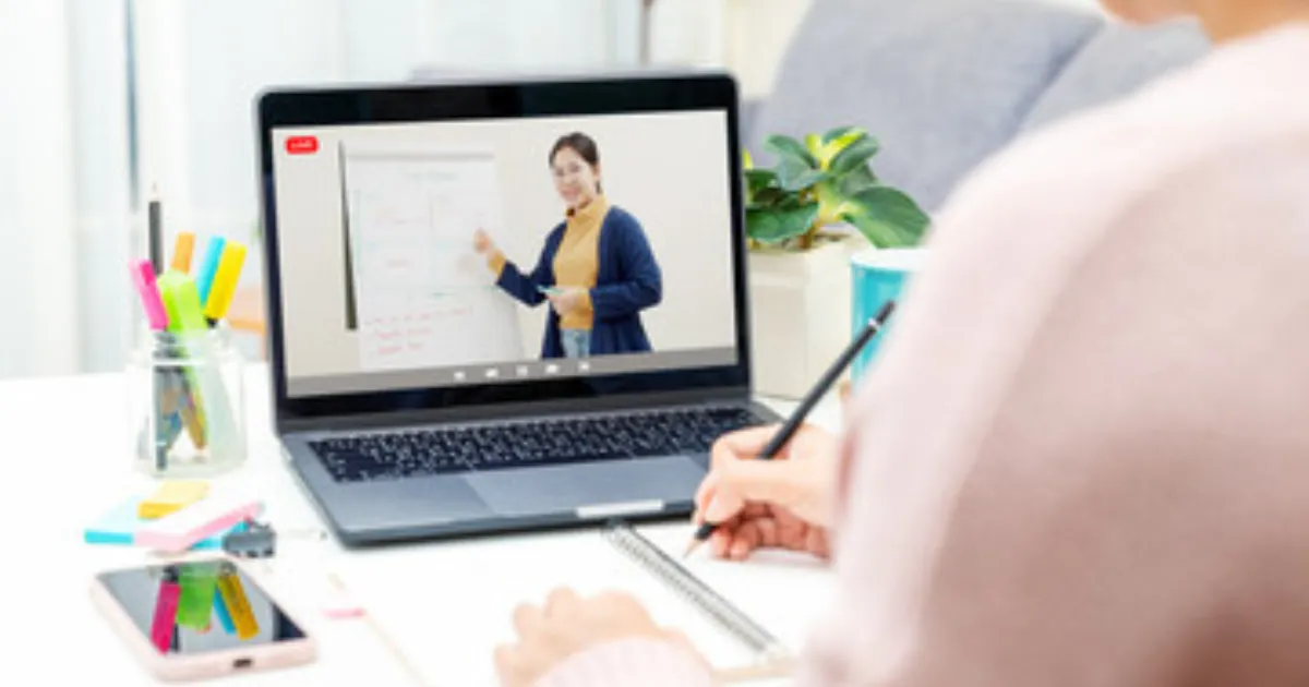 マナビスの自宅受講とは？特徴・料金・評判を徹底解説