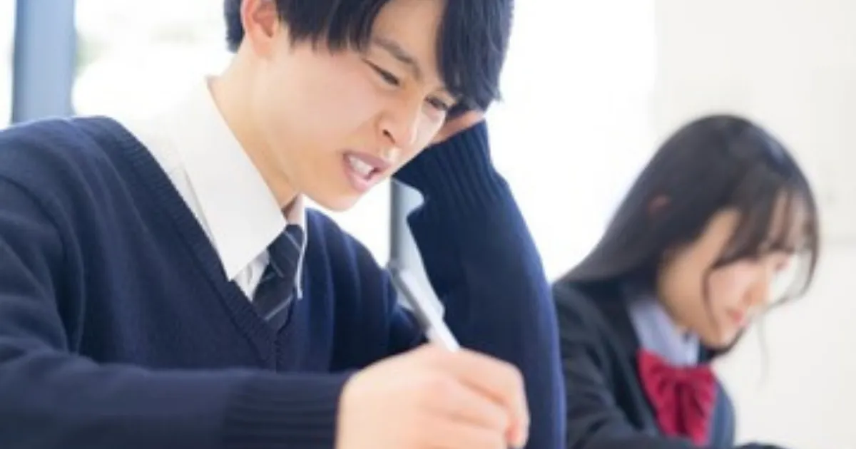 定期テスト400点は偏差値いくつ？該当する高校・大学レベルも解説